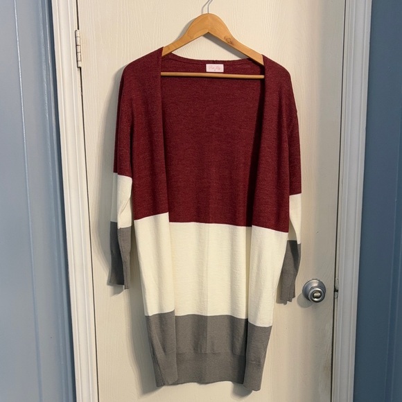 Pink Lily Sweaters - Pink Lily Colorblock Cardigan in Burgundy, Cream, and Gray